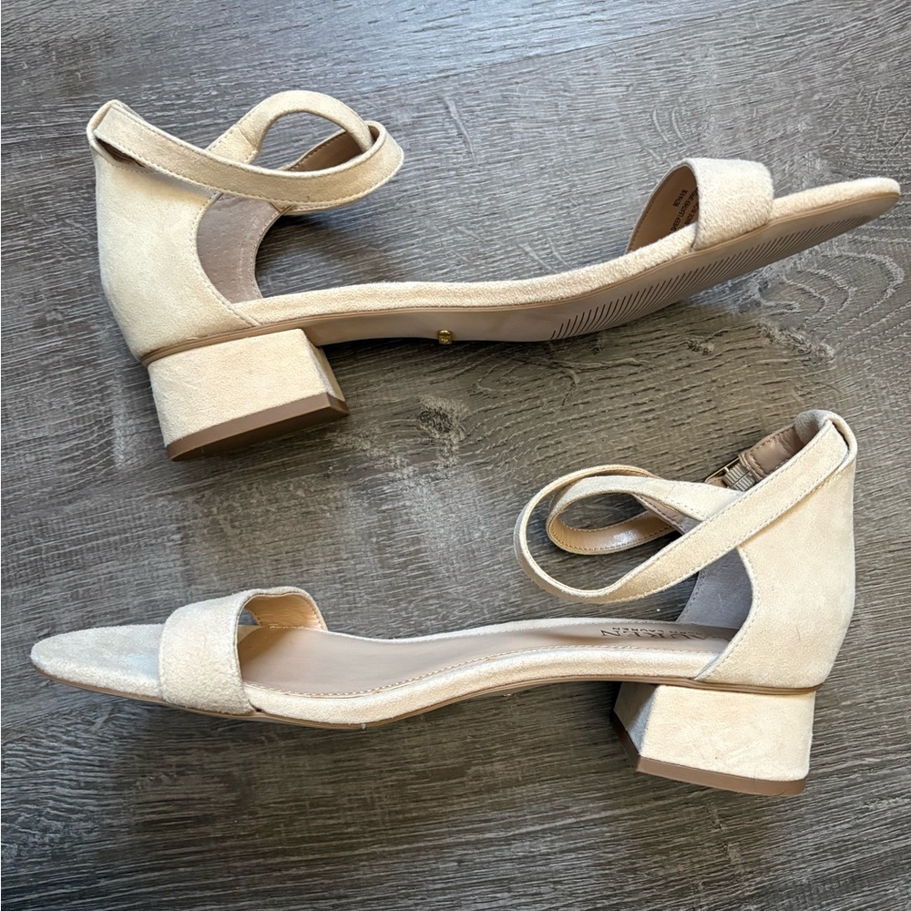 Lauren Ralph Lauren nude suede low black heeled sandals NWOT 9.5 - Picture 2 of 6